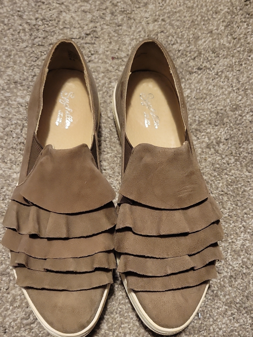 Seychelles Taupe Ruffle Slip-On Flats
